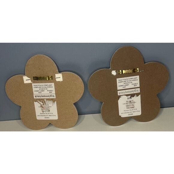 Set of 2 Flower Wall Hooks - Picture 3 of 6